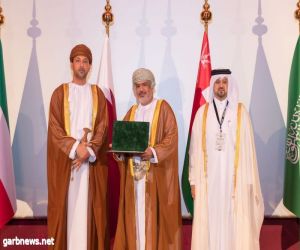 الرئيس التنفيذي لمتاحف قطر يكرم متحف بيت الغشام