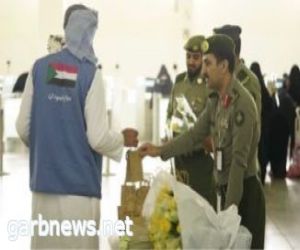 جوازات ميناء جدة الإسلامي تستقبل أولى رحلات ضيوف الرحمن القادمين من السودان لأداء مناسك حج 1445هـ