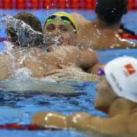 الأسترالي هورتون يهزم الصيني سون ويحرز ذهبية السباحة لـ 400 م
