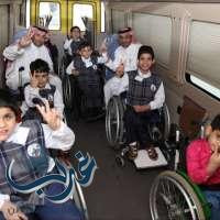 جمعية الأطفال المعوقين في عسير تتسلم حافلة نقل حديثة من أرامكو السعودية