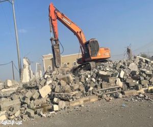 بلدية بيشة تبدأ في إزالة العقارات التي تم نزع ملكيتها لمشروع  تطوير  شارع الملك سعود
