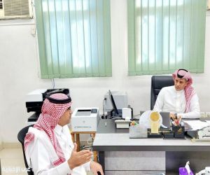 مدير التعليم بالطائف  يزور مدرسة الفيصل الثانوية ويطلع على التجارب المميزة والمنجزات
