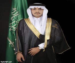 الدوسري يحتفل بتخرّجه من جامعة بيشة