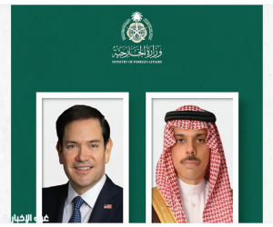 وزير الخارجية يستعرض العلاقات الثنائية والتطورات الإقليمية مع نظيره الأمريكي