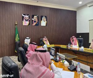 "الشكره" يترأس اجتماع المجلس المحلي بمحافظة بيش