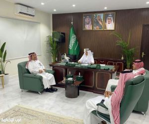 رئيس مركز ميقوع يستقبل مدير عام التعليم بمنطقة الجوف