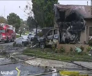 كارثة جوية في أمريكا.. سقوط طائرة وسط حي سكني يخلف قتلى ودمار واسع