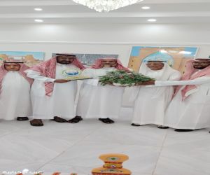 رئيس نادي الثقافة والفنون بصبيا يزور معرض الفنان قالب الدلح