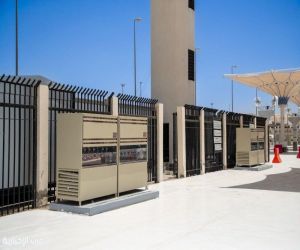 “الشؤون الإسلامية” تنفذ مشروع سقيا الحجاج بالساحات المحيطة بمسجد نمرة