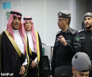 وزير الإعلام يزور مركز العمليات الأمنية الموحدة (911) بمنطقة مكة المكرمة