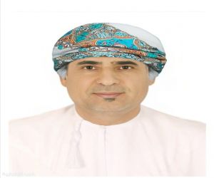 الكاتب  العماني  إسحاق الحارثي: أكتب بواقعية لأضع الإنسان في قلب الحدث، والحدث في قلب الإنسان