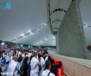 مشعر منى يستقبل حجاج بيت الله الحرام لرمي جمرة العقبة