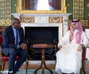 وزير الخارجية السعودي ونظيره البريطاني يبحثان العلاقات الثنائية وتطورات الأوضاع الإقليمية