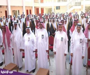 مُدير عام التعليم بمنطقة عسير يشهد حفل تخرج طلاب ثانوية الصديق بمحافظة خميس مشيط