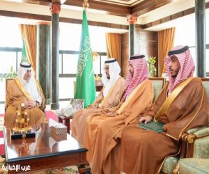 أمير تبوك يؤكد أهمية تكامل الجهود الصحية خلال استقباله مسؤولي "الصحة" و"وقاية"