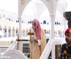 معالي الشيخ الدكتور صالح بن حميد يؤم المصلين لصلاة الجمعة  بالمسجد الحرام