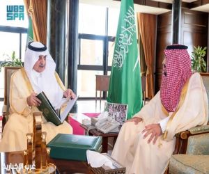 أمير منطقة تبوك يطّلع على التقرير السنوي لأعمال فرع وزارة الشؤون الإسلامية بالمنطقة