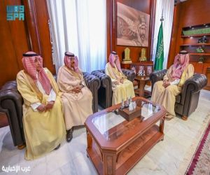 أمير حائل يستعرض مؤشرات أداء مطار حائل الدولي ويشيد بالإنجازات المحققة في التشغيل والاستدامة