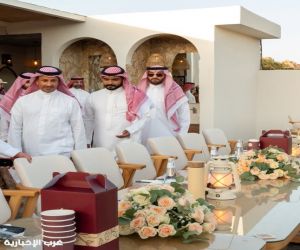 وزير السياحة يتفقد الطائف ويشيد بجاهزيتها كوجهة صيفية واعدة في المملكة