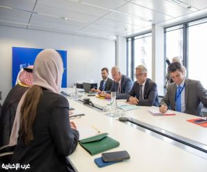 الخريجي يبحث مع المفوض الأوروبي للشؤون الداخلية والهجرة العلاقات الثنائية