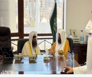 معالي الشيخ السديس يزور مفوض الإفتاء بالمدينة المنورة