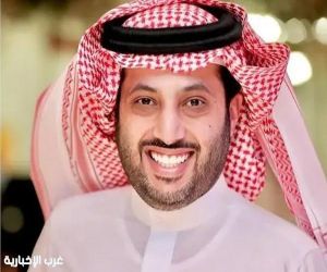 رئيس الترفيه يعلن طرح تذاكر نزال كانيلو وكروفورد على لقب العالم