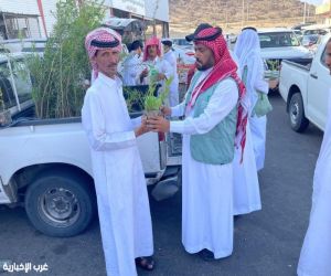 دعمًا للتشجير وزيادة الوعي البيئي...مبادرة لتوزيع شتلات في أسواق النفع العام بالطائف