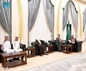 مُحافظ الطائف يلتقي رئيس جمعية "بصمة" للخدمات الإنسانية
