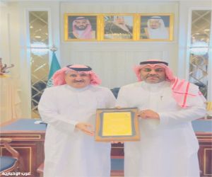 ‏محافظ الكامل يكرّم مدير مكتب وزارة البيئة والمياه والزراعة بالمحافظة