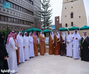 أمير منطقة عسير يستقبل وزير البلديات والإسكان