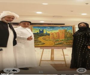 الفنانة ابتسام عبداللطيف تتألق في معرض "إلهامات فان جوخ" بلوحة تجسد عبق التراث بروح معاصرة
