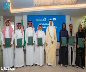 وزير "الموارد البشرية" يستقبل المشاركين من "إخاء" في اللقاء الكشفي العالمي بالبرتغال