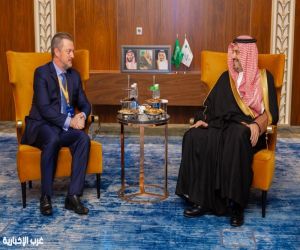 بن جلوي يلتقي رئيس اللجنة البارالمبية الدولية في كازاخستان