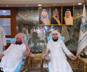 معالي رئيس الشؤون الدينية بالمسجد الحرام والمسجد النبوي يتبرع بالدم تفاعلاً مع الحملة السنوية للتبرع
