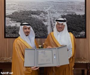 الأمير سعود بن طلال يطّلع على مشروعات الري التنموية بالأحساء