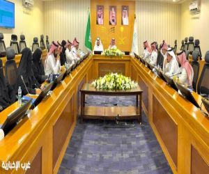 تعليم الطائف يستعرض خطة الالتزام و  الانضباط المدرسي ويشيد بتعاون الأسر والمجتمع