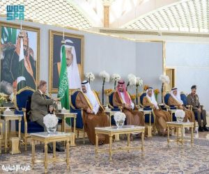 رئيس الوزراء في جمهورية باكستان الإسلامية يصل إلى الرياض وفي مقدمة مستقبليه نائب أمير المنطقة