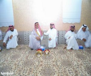 الشيخ سعيد اللحاوي يعزي الدكتور حمود الصخيل في وفاة ابنه محمد
