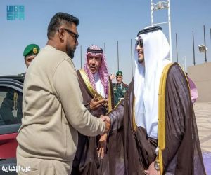 رئيس غويانا التعاونية يصل إلى الرياض وفي مقدمة مستقبليه نائب أمير المنطقة رئيس غويانا التعاونية يصل إلى الرياض وفي مقدمة مستقبليه نائب أمير المنطقة