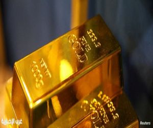 الذهب يلمع ويتجه لتحقيق مكاسب شهرية