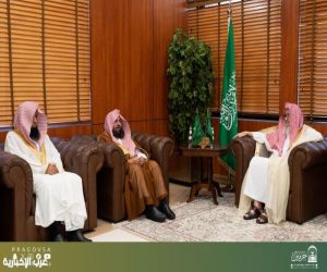 سماحة المفتي العام للمملكة يستقبل معالي رئيس الشؤون الدينية وعددًا من أصحاب الفضيلة أئمة وخطباء ومؤذني الحرمين الشريفين