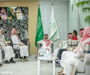 مدير عام فرع الهلال الأحمر السعودي يسلم "صحة جازان" نسخة من شهادة "غينيس" العالمية