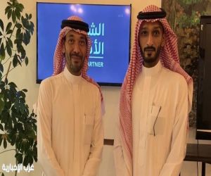 نادي ريشة فنان يقيم أمسية “ حين يلتقي الفن بالكلمة ” حول أثر الأدب في الفن التشكيلي بينبع