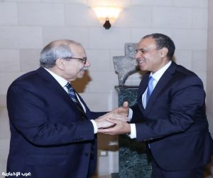 وزير الخارجية المصري يلتقي رئيس الوزراء اللبناني