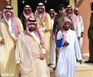 أمير منطقة جازان يقدم واجب العزاء لأسرة المحنشي