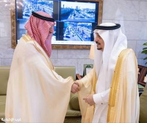 أمير الرياض يطلع على برامج ومشاريع التعليم بالمنطقة