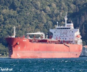 السنغال تسابق الزمن لمنع تسرب نفطي قبالة دكار