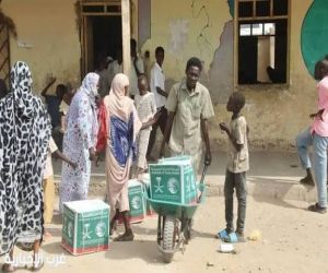 مركز الملك سلمان للإغاثة يوزّع (470) سلة غذائية في محلية بورتسودان بولاية البحر الأحمر في السودان