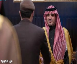 الأمير عبدالعزيز بن سعود يلتقي القيادات الأمنية بمنطقة الجوف
