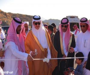 محافظ أضم يفتتح مهرجان أضم للإبل والحِرف اليدوية